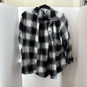 Old Navy ""The Boyfriend Shirt"" Black and White Flannel Button Up, Medium